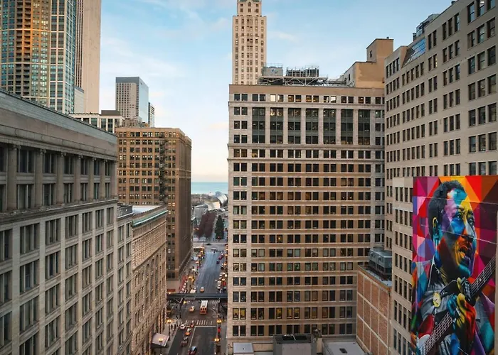 Staypineapple, An Iconic Hotel, The Loop